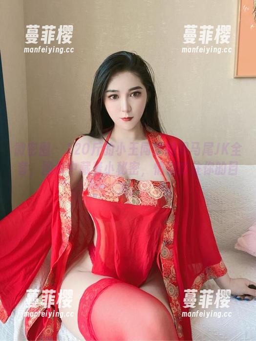 微密圈 - 120斤的小王同学的双马尾JK全套，图片中藏着小秘密，悄悄捉住你的目光。