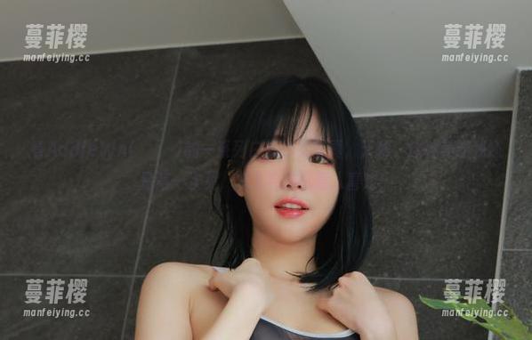 看Addielyn(에디린)的一系列白衣少女写真，天哪，这种美图我还是第一次见，怎么会这么惹人喜欢！