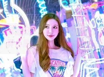 Feilin嗲囡囡 – 脚痒痒了？江念鱼美脚写真合集来治你的“小病”！