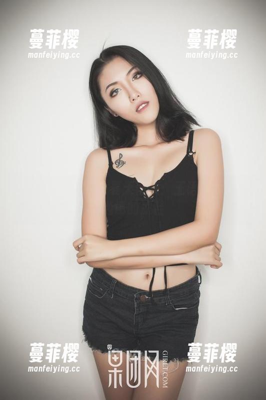 GIRLT果团网 - 夏天图集：王语纯和一双随意的凉鞋