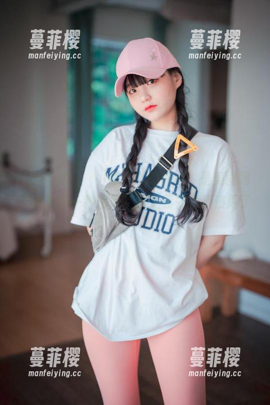 Jenny(정제니)的“DJAWA”是美图吗，还是另一种暗号？反正我先去凑热闹了！