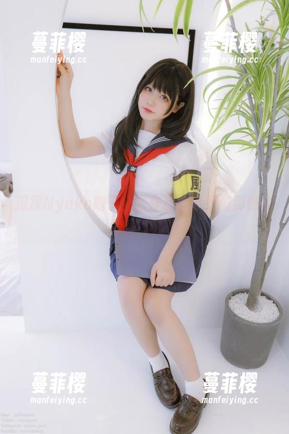 Nyako喵子 探探Nyako喵子全套作品:从娇俏到御姐的颠覆旅程