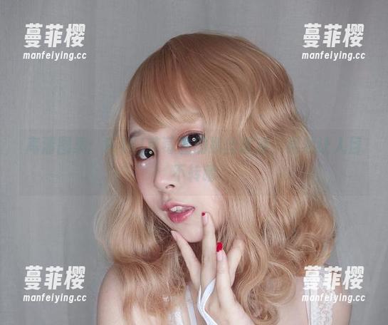 高清图集：PAKI草莓酱的黑丝诱惑，果然让人目不转睛