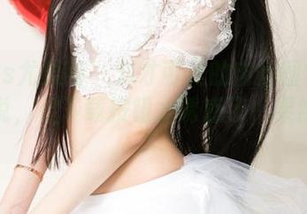 UGirls尤果网 – 对才可儿的肉丝图包我有话要说，但下载按钮太诱惑了，果然点了…