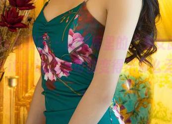 UGirls尤果网 – 资源库里的“兔女郎”，欣杨Kitty让这一切都变得不那么无聊了。