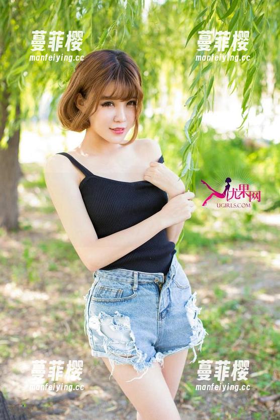 UGirls尤果网 - 谭晓彤在浴缸里更新的照片，偏偏你这时候泡脚正好，不知道谁更值得瞩目？