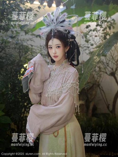 Xiuren秀人网-尤妮丝Egg Xiuren秀人网 - 尤妮丝Egg黑色图集,让定制成了我们新的追星方式!谁叫她太会玩呢?