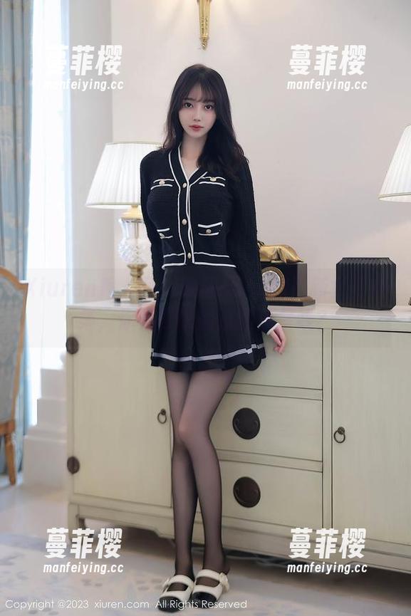 Xiuren秀人网 - 晚苏susu的最新女王合集，你不可以错过的风景线？