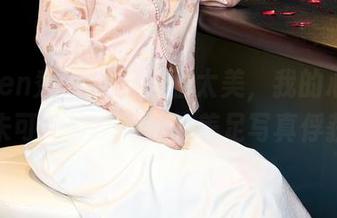 Xiuren秀人网 – 画面太美，我的心完全被朱可儿Flower的美足写真俘获了