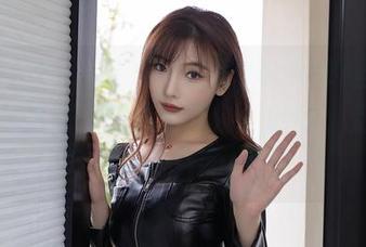 Xiuren秀人网 – 林文文yooki的圣诞奇遇记：咋又是图库和高清，哈哈，别问，问就是节日的魔力。