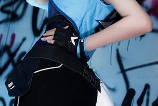 ZinieQ分享图包：小光穿火箭队制服，谁还敢说我只有精灵球？