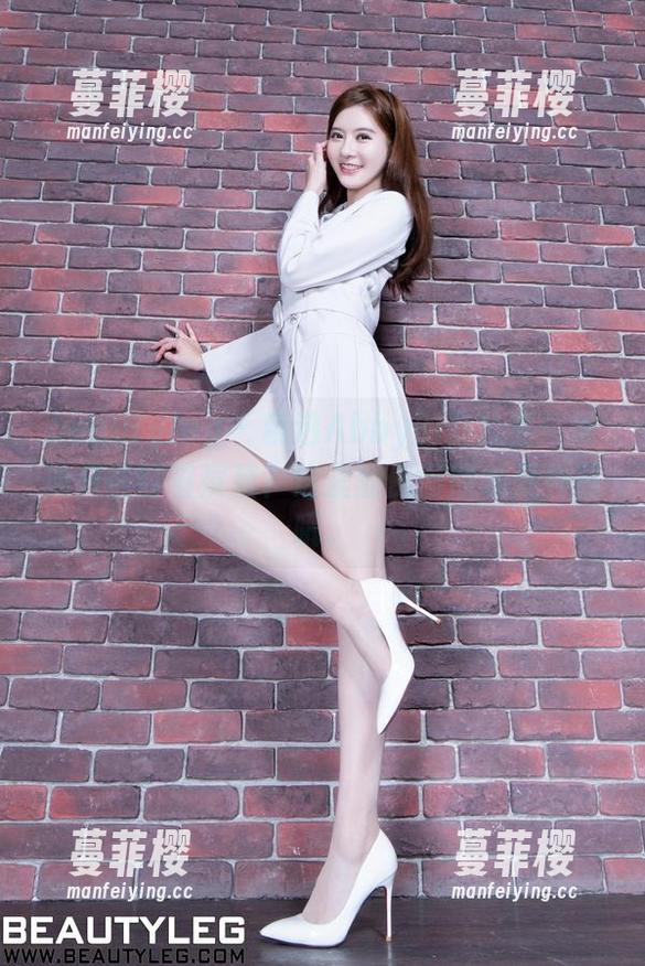 beautyleg - 精选Abby的办公室：谁说只能盯着屏幕？这里的侧面照才是神器哦。