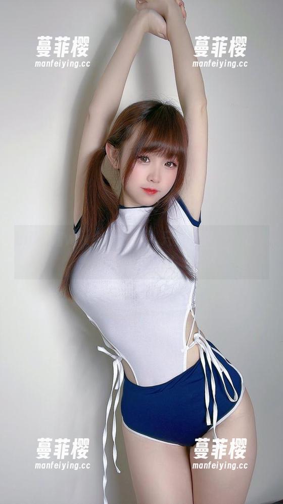 miko酱ww今日在线，只为给你十足的裸足美图吹风！