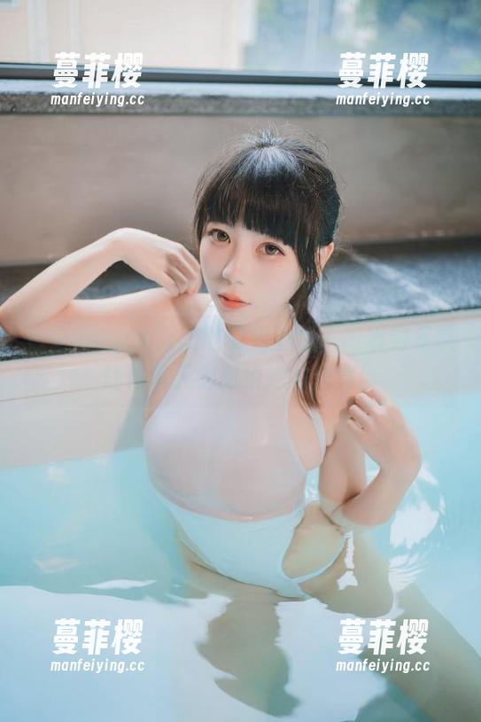 这是usejan蓝蓝的御姐壁纸，高清到足以让你每天都想给她发信息！