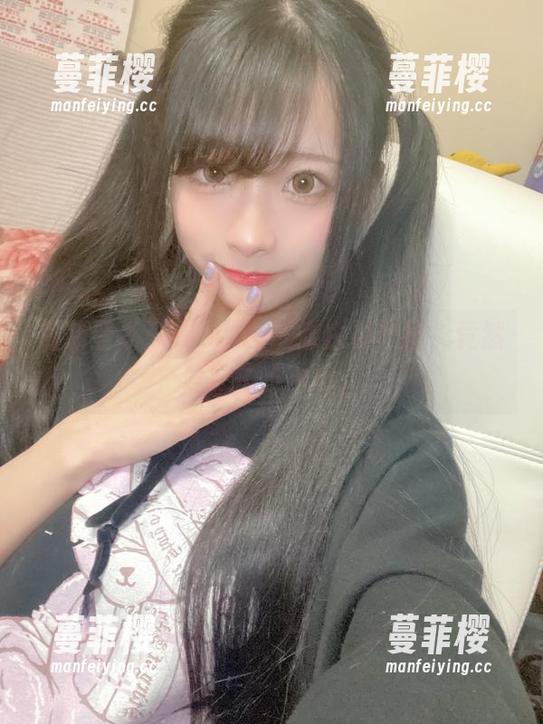 最新登场：Wendy的懒白兔套图，竟然隐藏了点小毒。