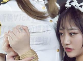 丽柜 – 听说Vicky的圣诞原图资源让不少人颠覆了对节日的理解，走过路过可千万别错过！