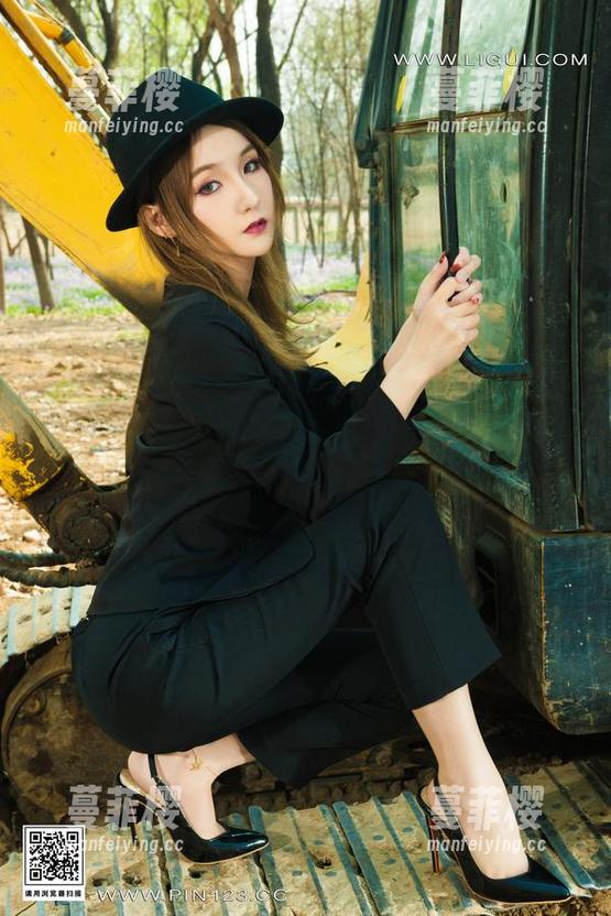 丽柜-小涵 丽柜 - 校园不纯洁:小涵无圣光版校服,带你重新认识青涩岁月。