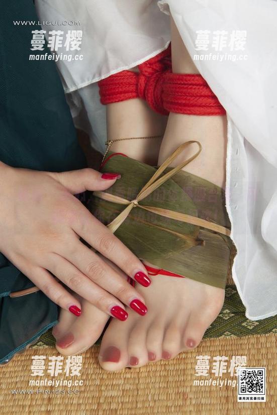 丽柜-晴晴 丽柜 - 小心,观看晴晴的体操服合集,可能会让你在旁边也练习起来!