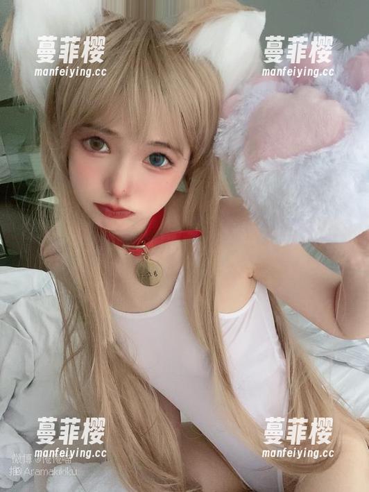 从这组棉袜cos看倦倦喵：囧像一只慵懒的小猫咪！