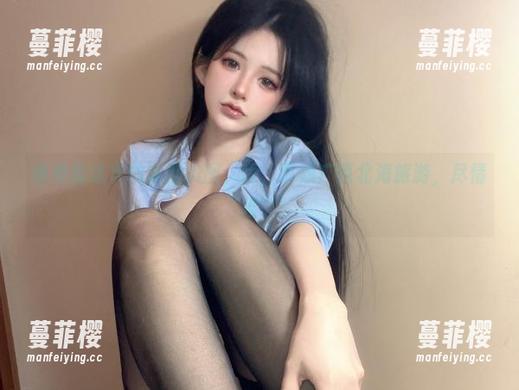 倦倦喵这次的泳池美图，唔，真想广西北海旅游，尽情“浸”！