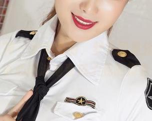 克拉女神 – 水中畅游,梦凡图集分享–不小心把泳池变成了我的舞台