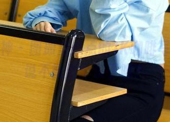 初夏女神 – 图册里点点的JK咖啡写真，谁说不能图个乐子呢？