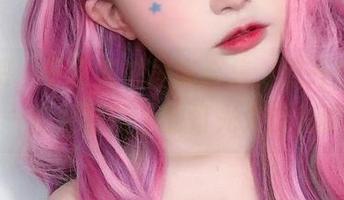 更新吧，千夜未来居家合集，点开时小心——投射到脸上的灯光太过美丽…
