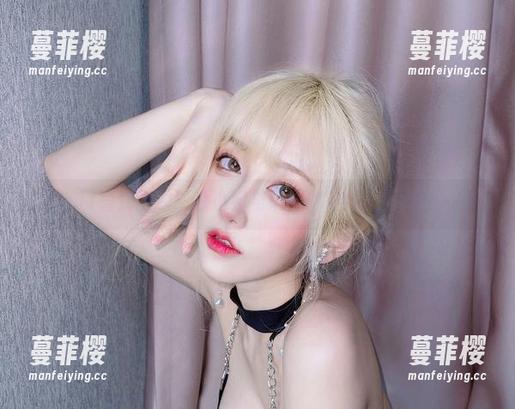 可爱到出圈！啾小妍与奶牛的私房美图闹剧