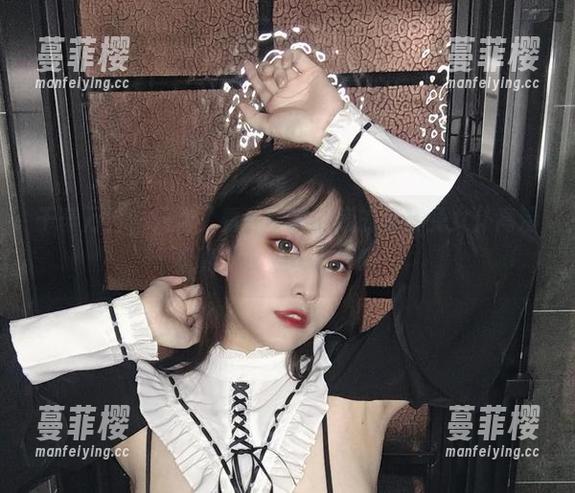 千辛万苦，只为了看奇行家狗崽的漆皮兔女仆高清写真，网速快点好吗！