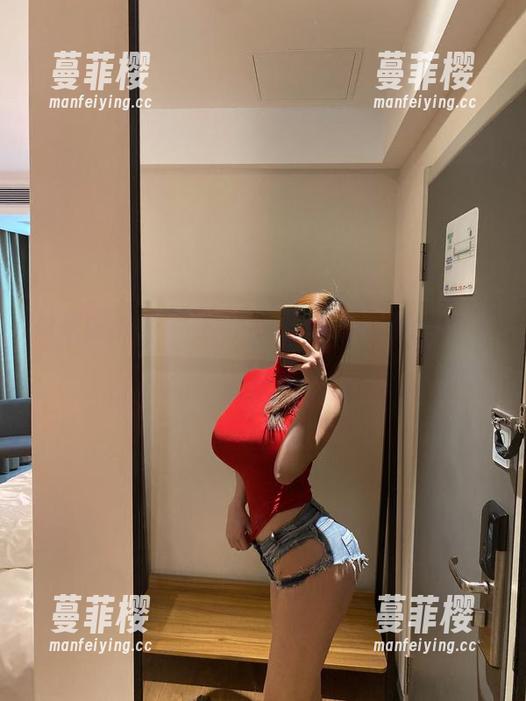 微密圈 - 空姐在这儿，奶宝妹纸的资源是否会飞得更高？