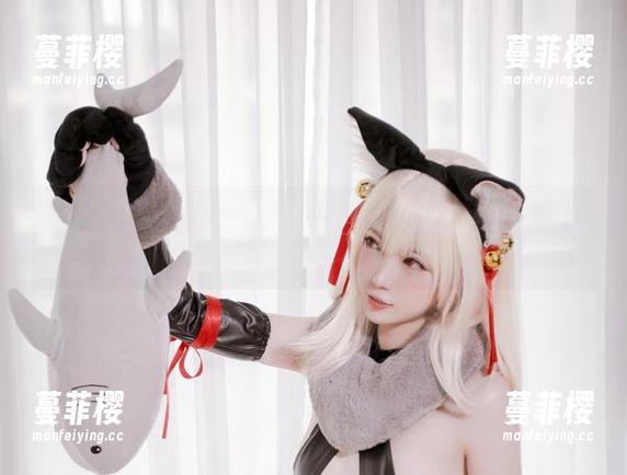 粉色狂想！妖少you1带你逛一圈这个奇妙的cos图集。注意，心跳加速哦！