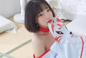 又看到姜仁卿(강인경)的更新了，女王气场竟让我脊背发凉…