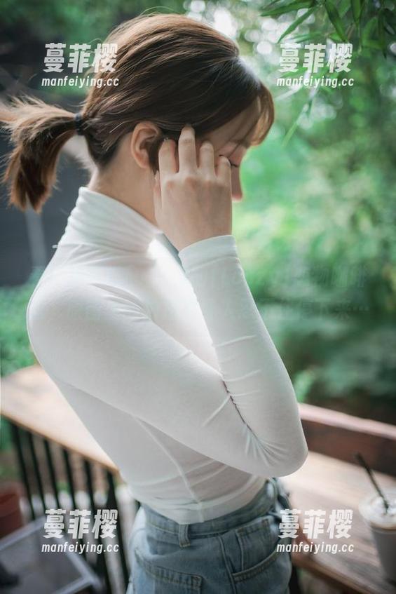 看！孙乐乐(손예은)的[Loozy]恋物咖啡馆，原图里的拍拍更让人忍不住停下来…