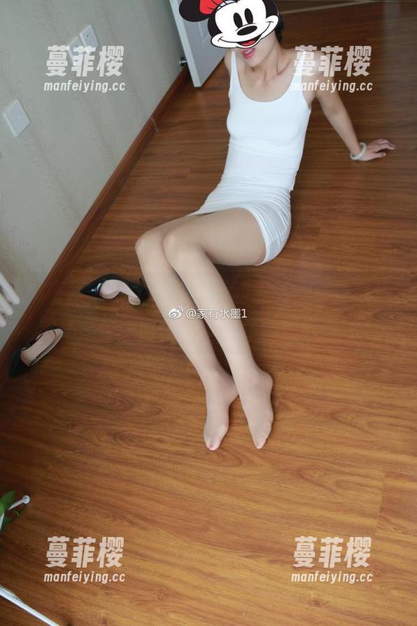 微密圈 - 家有水墨老师的美图，那种微妙的私密感，听说画里的花都在低语呢？