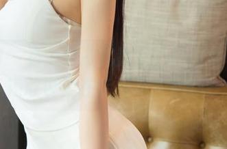 尤果网 – 有了尹凌儿教室的原图福利，你还敢说坐在后排不注意吗？