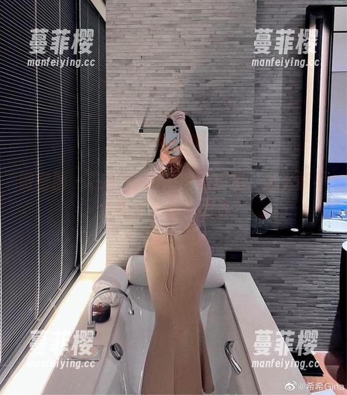 希希Gina 微密圈 - 在希希Gina的图库里,怎么能不分享水手服的点滴?