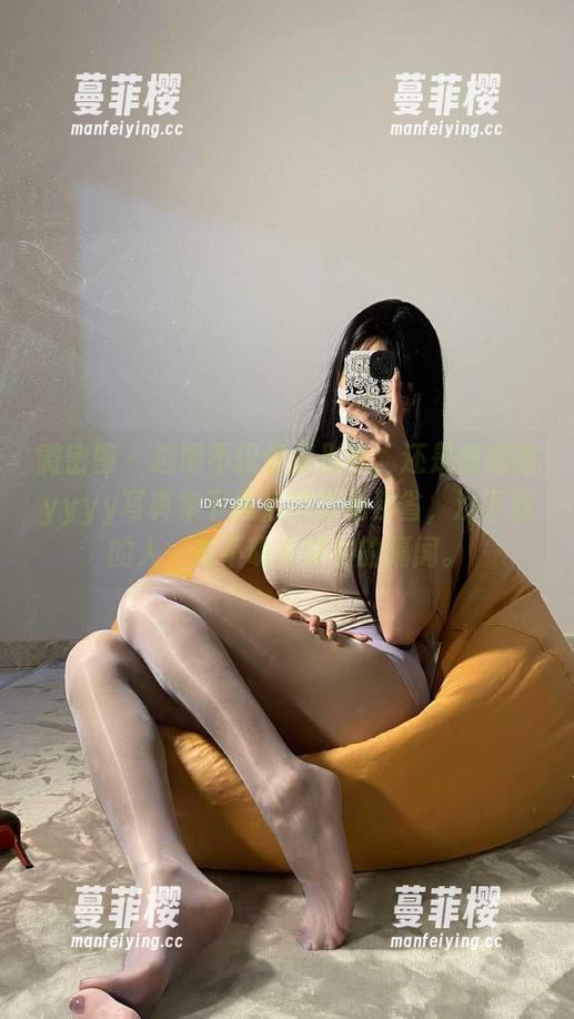 微密圈 - 透明不仅仅是形象，还是徐绾绾yyyy写真集下载后的自我反省，没下载的人一定不明白其中的隔阂。