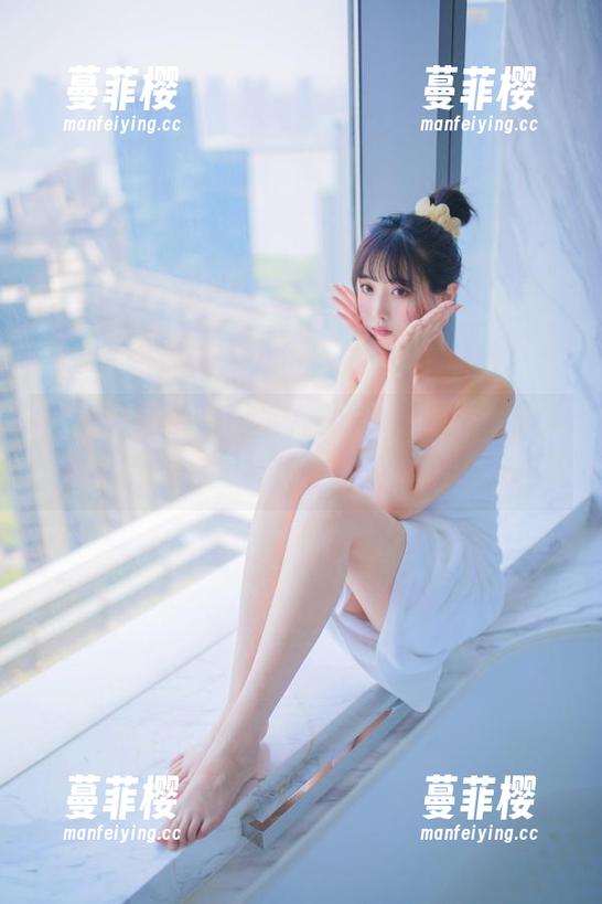 原图时间到！念雪ww的粉色泳衣全套，怎么感觉有种有趣的温柔？
