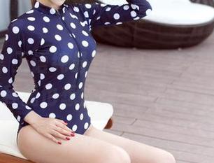 推女神 – 王语纯最新写真，套装的节奏，有种我也想去蹭一蹭的冲动。