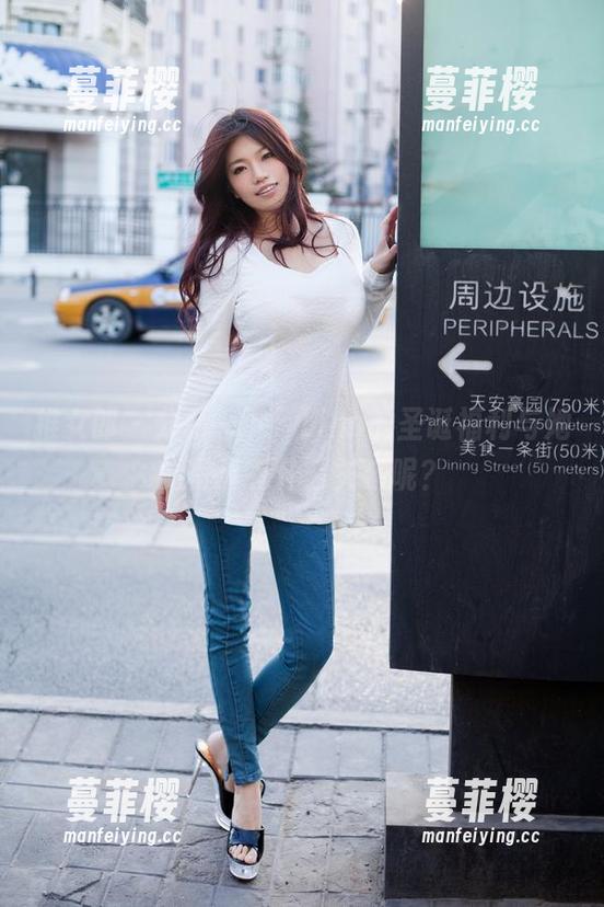 推女郎 - 分析一下，Lina的圣诞福利与她的写真有什么关系呢？