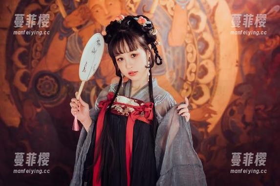 晕崽Zz与海浪的亲密接触，在线作品大揭秘！