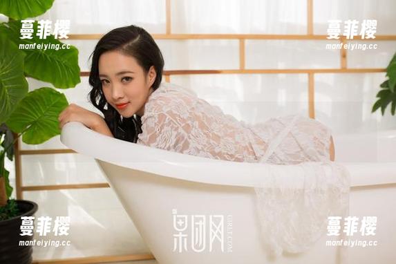 果团网 - 酸酱兔的网袜发挥得淋漓尽致，合集在此，壁纸争相抢滩“腿”力全开！