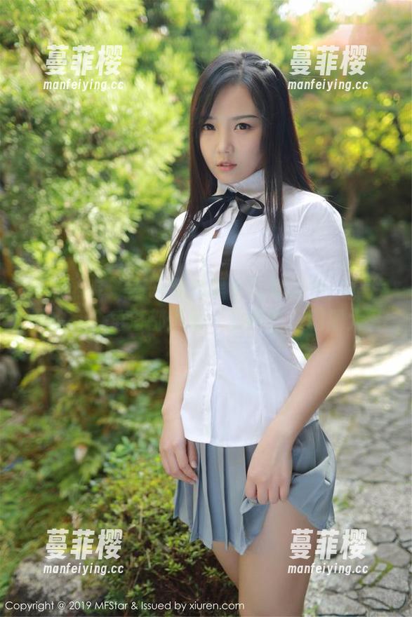 模范学院-南晓梦 模范学院 - 南晓梦的黑白写真合集:照片里的每个角落都透着一丝神秘,脑洞大开