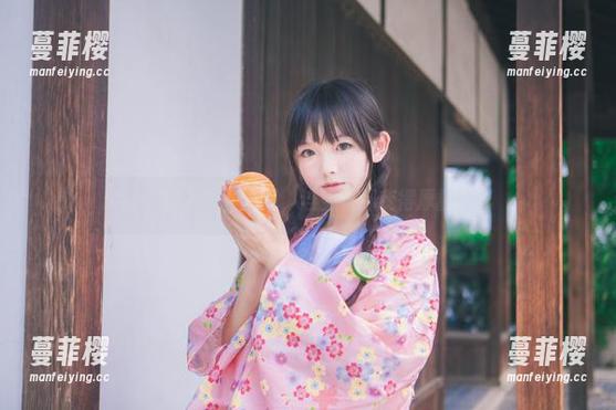 当樱群化身兔女郎，连空气都变得厚重了。