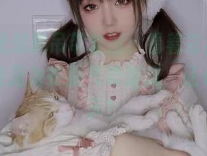 洛可ss光效黑吊带套图：看着它我在猜，这次到底是为衣服气势加成，还是对我暗示？