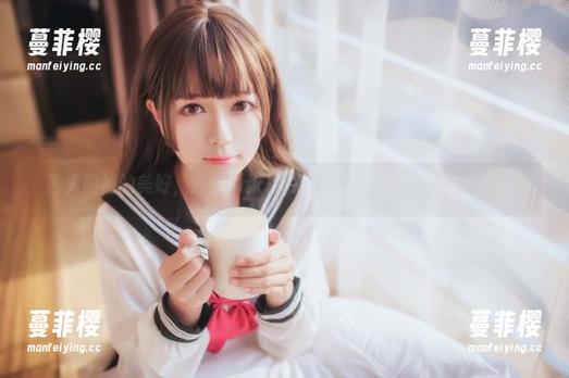 四人同框的美好，白金Saki带来的免费美图，美得流口水！