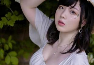 皮皮奶可可爱了啦体验办公室，“私拍”图集里的另一种“办公态度”