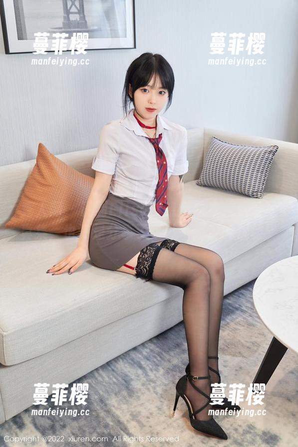 秀人网-Elise谭晓彤 秀人网 - 说到Elise谭晓彤白裙:这份写真集,也许是分享了某种不经意的优雅?