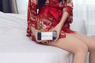 秀人网 – 耶！周慕汐的全套“女仆”惊艳了我，原图宛如一扇小窗，透出了点滴趣味。