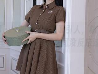 秀人网 – 一眼看上去真吸引人，林文文的办公室原图让我一时之间没反应过来！